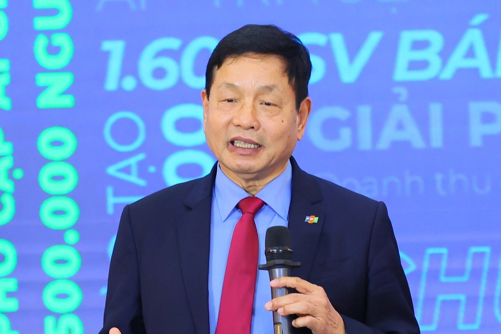 Chủ tịch Trương Gia Bình: FPT sẽ có những mô hình AI như DeepSeek - 1 Chủ tịch Trương Gia Bình: FPT sẽ có những mô hình AI như DeepSeek - 1