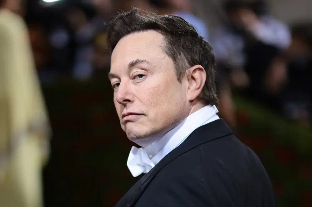 Điểm tuần: MobiFone thương mại hóa 5G, Elon Musk bán mạng xã hội X - 2 Điểm tuần: MobiFone thương mại hóa 5G, Elon Musk bán mạng xã hội X - 2