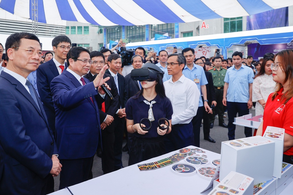 Một trò chơi VR made in Vietnam được Thủ tướng đánh giá cao - 1 Một trò chơi VR made in Vietnam được Thủ tướng đánh giá cao - 1