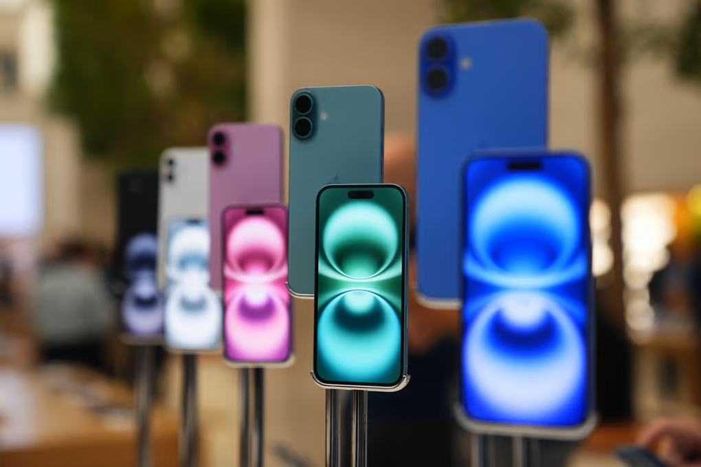 Thuế đối ứng của Tổng thống Trump có thể đẩy giá iPhone lên trên 2.300 USD - 1 Thuế đối ứng của Tổng thống Trump có thể đẩy giá iPhone lên trên 2.300 USD - 1