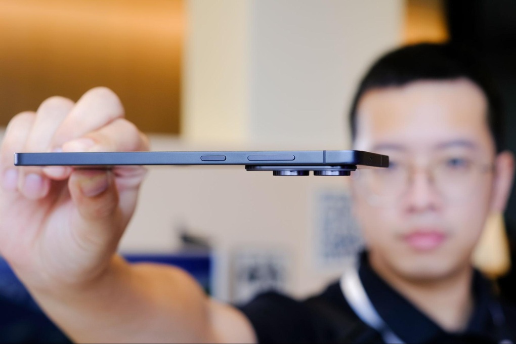 Galaxy S25 Edge sở hữu thời lượng pin ấn tượng dù chỉ mỏng 5,8mm - 1 Galaxy S25 Edge sở hữu thời lượng pin ấn tượng dù chỉ mỏng 5,8mm - 1