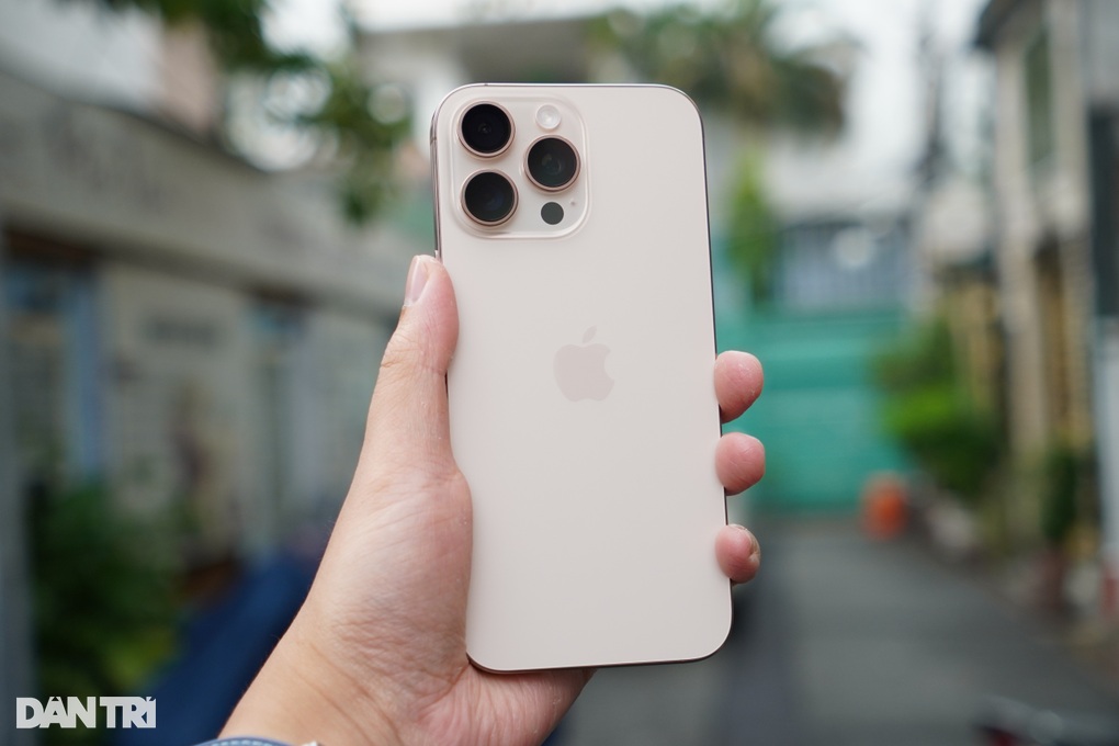 Giá iPhone 16 Pro Max hàng qua sử dụng giảm sâu tại Việt Nam - 2 Giá iPhone 16 Pro Max hàng qua sử dụng giảm sâu tại Việt Nam - 2