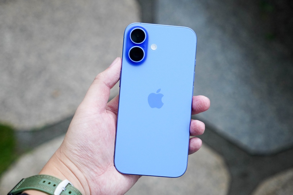 Không phải iPhone 16 Pro Max, đây là điện thoại bán chạy nhất thế giới - 2 Không phải iPhone 16 Pro Max, đây là điện thoại bán chạy nhất thế giới - 2