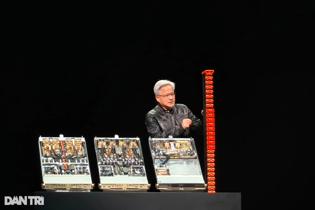 Computex 2025: CEO Nvidia gọi AI là cơ sở hạ tầng mới - 2 Computex 2025: CEO Nvidia gọi AI là cơ sở hạ tầng mới - 2