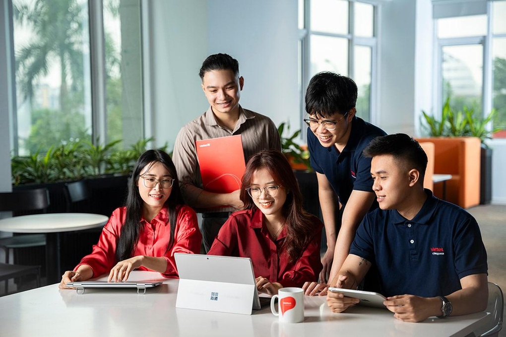 Khi AI biết kiểm chứng thông tin: Bước tiến mới từ Viettel AI tại NAACL 2025 - 1 Khi AI biết kiểm chứng thông tin: Bước tiến mới từ Viettel AI tại NAACL 2025 - 1