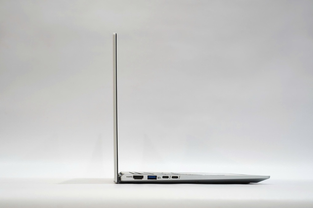 Acer Swift Go 14 AI 2025 - Thiết kế thanh lịch và hiệu năng vượt trội - 3 Acer Swift Go 14 AI 2025 - Thiết kế thanh lịch và hiệu năng vượt trội - 3